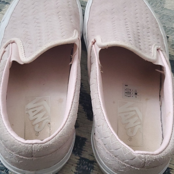 Vans - Picture 5 of 6